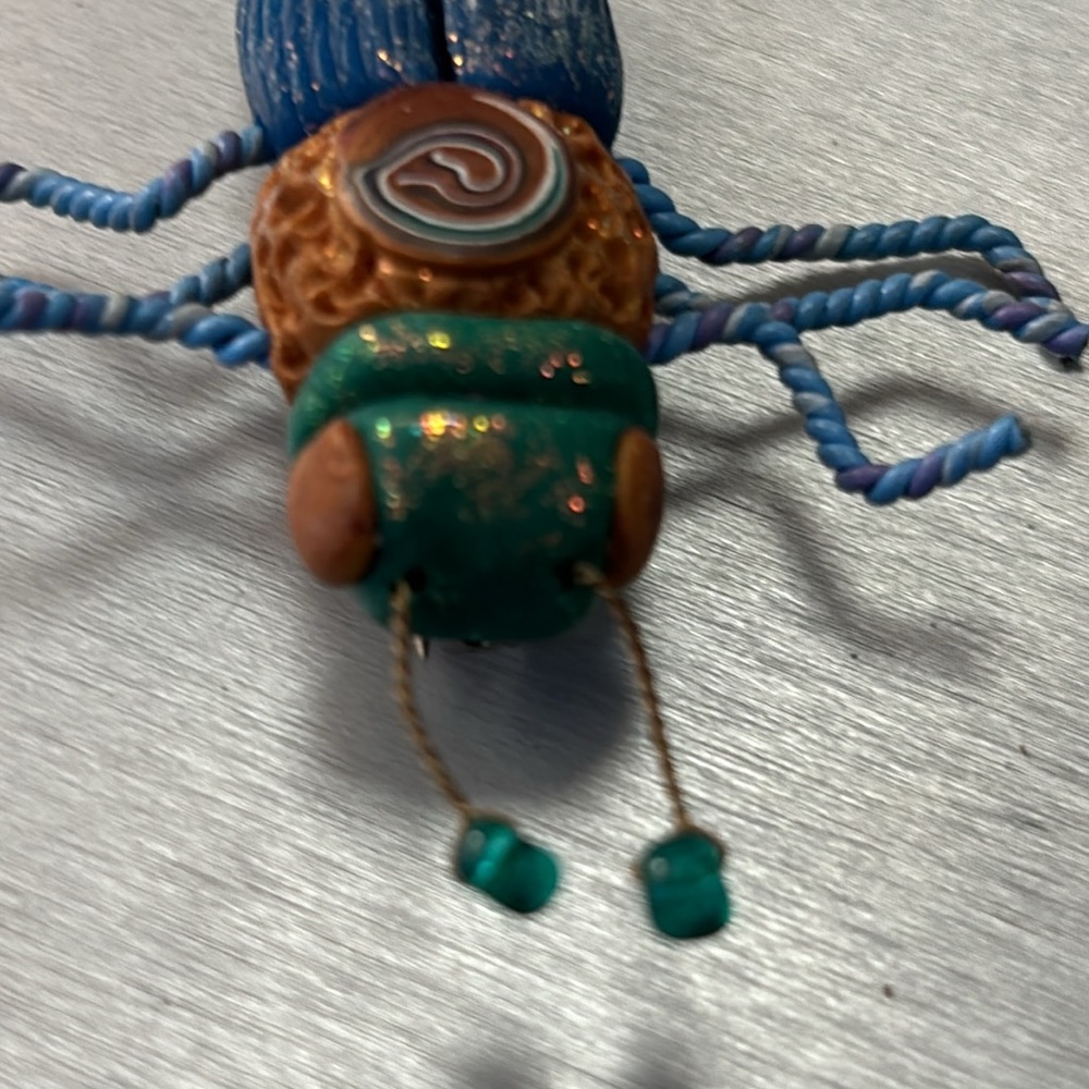 Vintage Insect Brooch - Picture 6 of 12